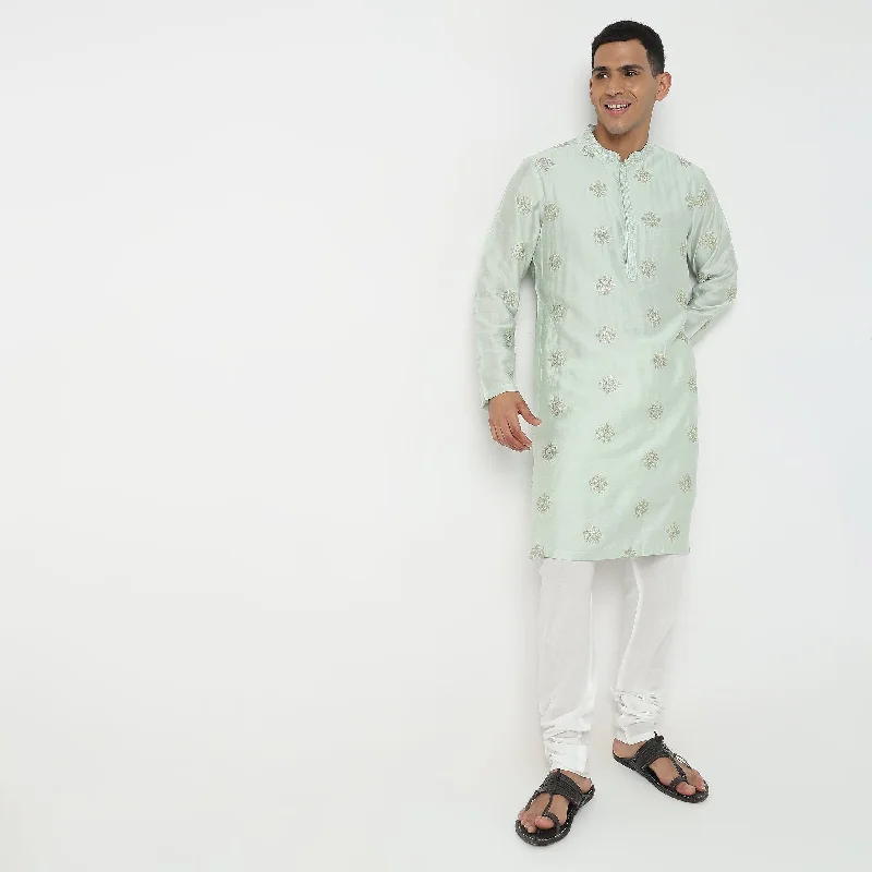 Regular Fit Embellished Kurta