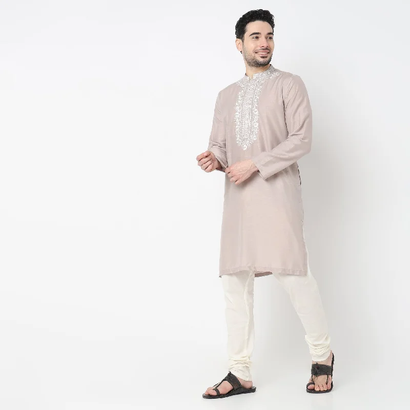 Regular Fit Embroidered Kurta