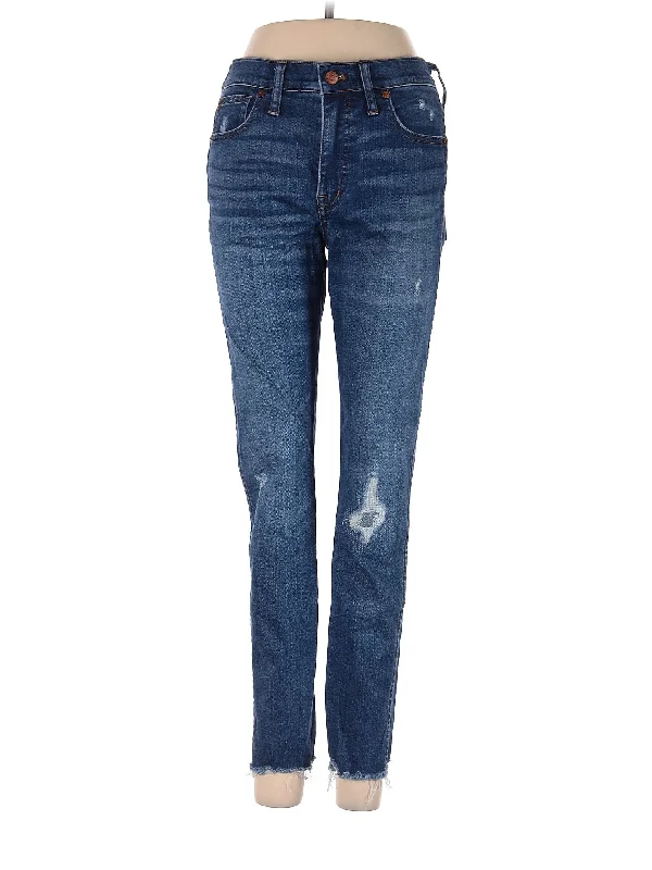 High-Rise Straight-leg Jeans in Medium Wash