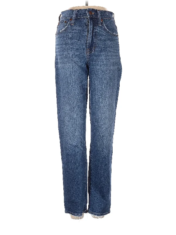 High-Rise Straight-leg Jeans in Medium Wash