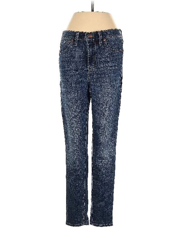 High-Rise Straight-leg Jeans in Medium Wash