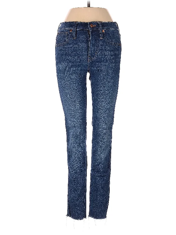 Low-Rise Skinny Jeans in Medium Wash