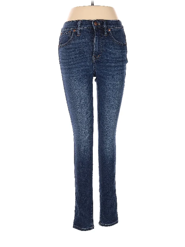 Low-Rise Skinny Jeans in Medium Wash