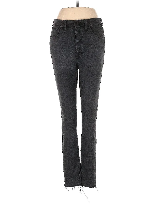 Low-Rise Straight-leg Jeans in Dark Wash