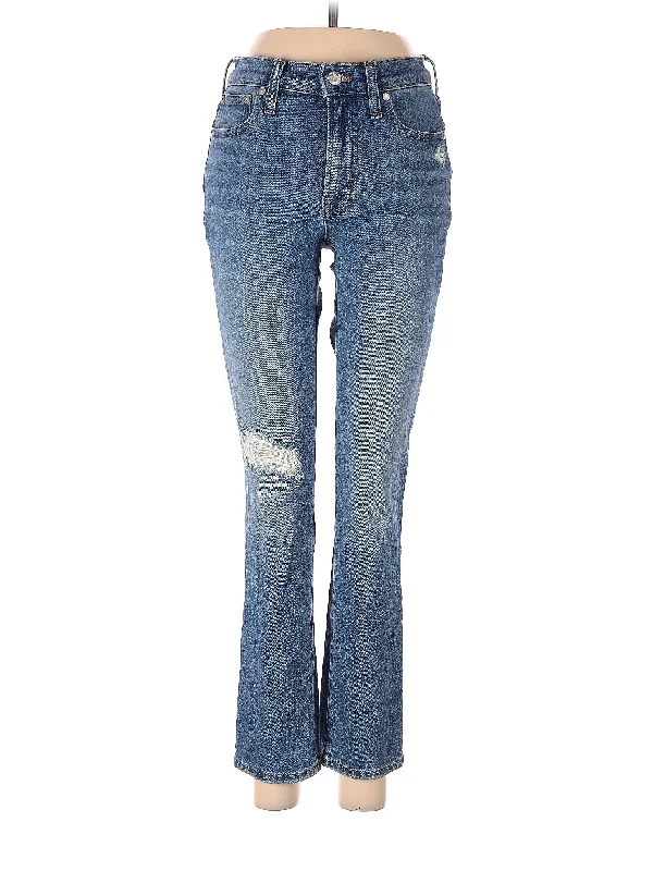 Mid-Rise Bootleg Jeans in Light Wash