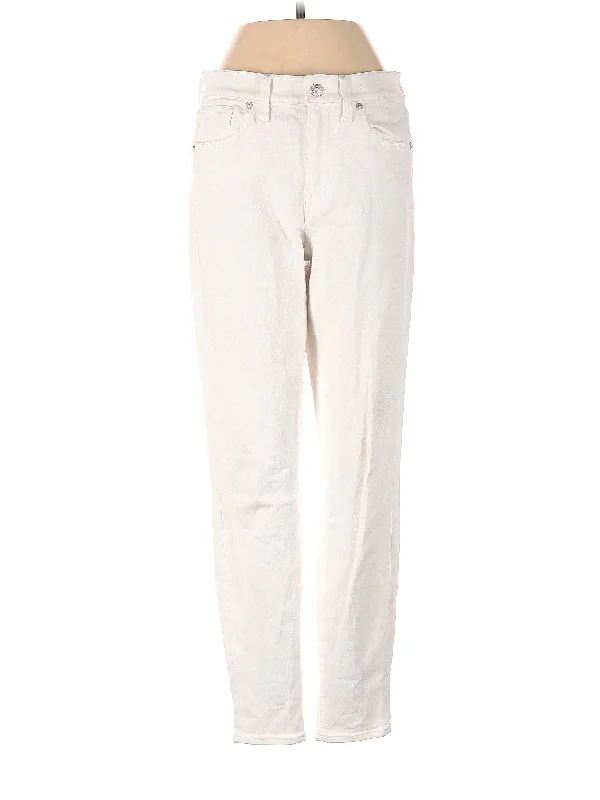 Mid-Rise Boyjeans Jeans in Light Wash