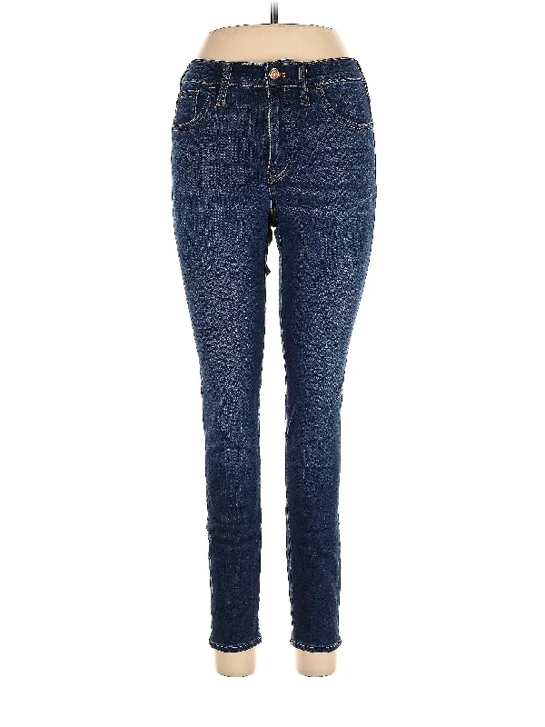 Mid-Rise Skinny Jeans in Medium Wash